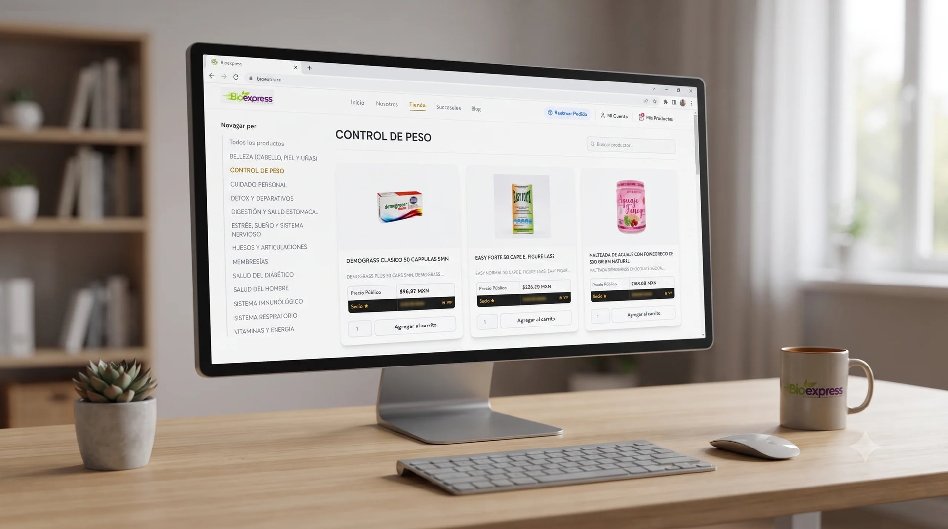 Desktop workspace showing a monitor displaying a Spanish language e-commerce product page, with keyboard, mouse, mug, and potted plant on wooden desk